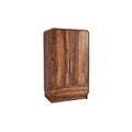 **Moderne Houten Kledingkast met Gouden Handgrepen**